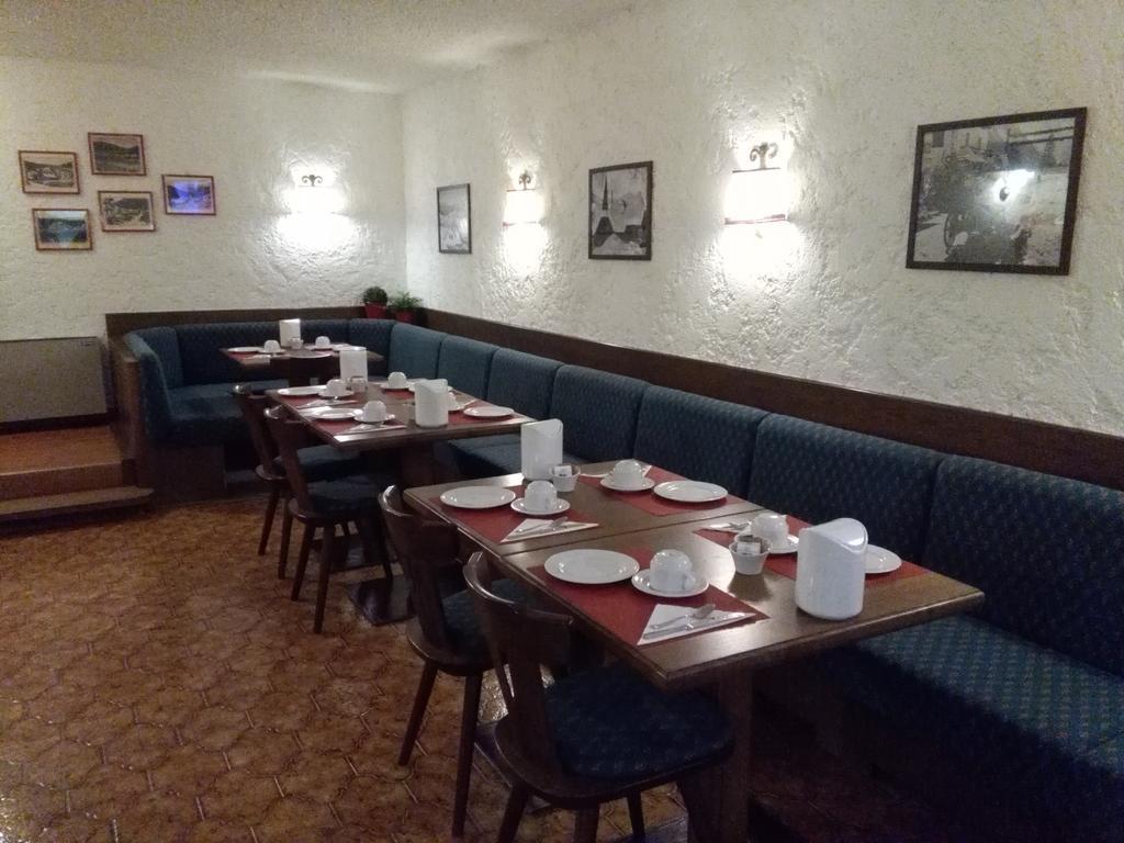 Garni Bucaneve Madonna di Campiglio Bagian luar foto