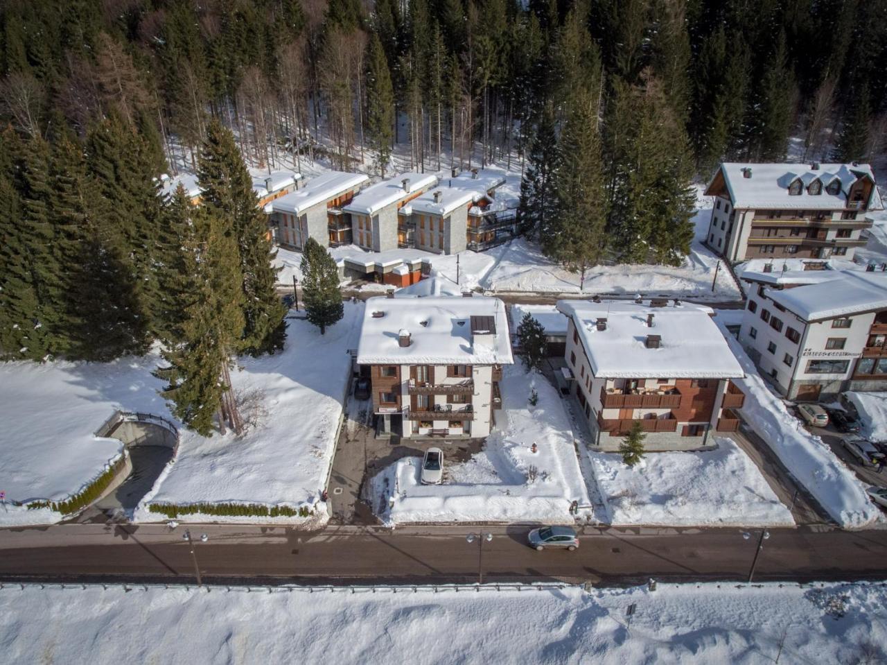 Garni Bucaneve Madonna di Campiglio Bagian luar foto